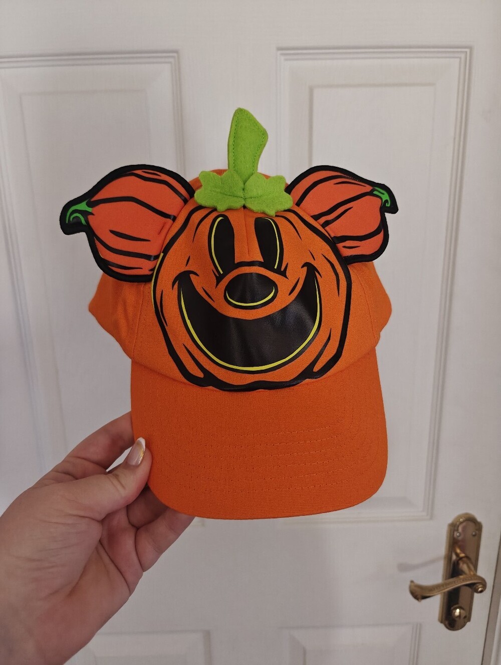 DISNEY Mickey Mouse Pumpkin Hat With Ears Glow In The Dark